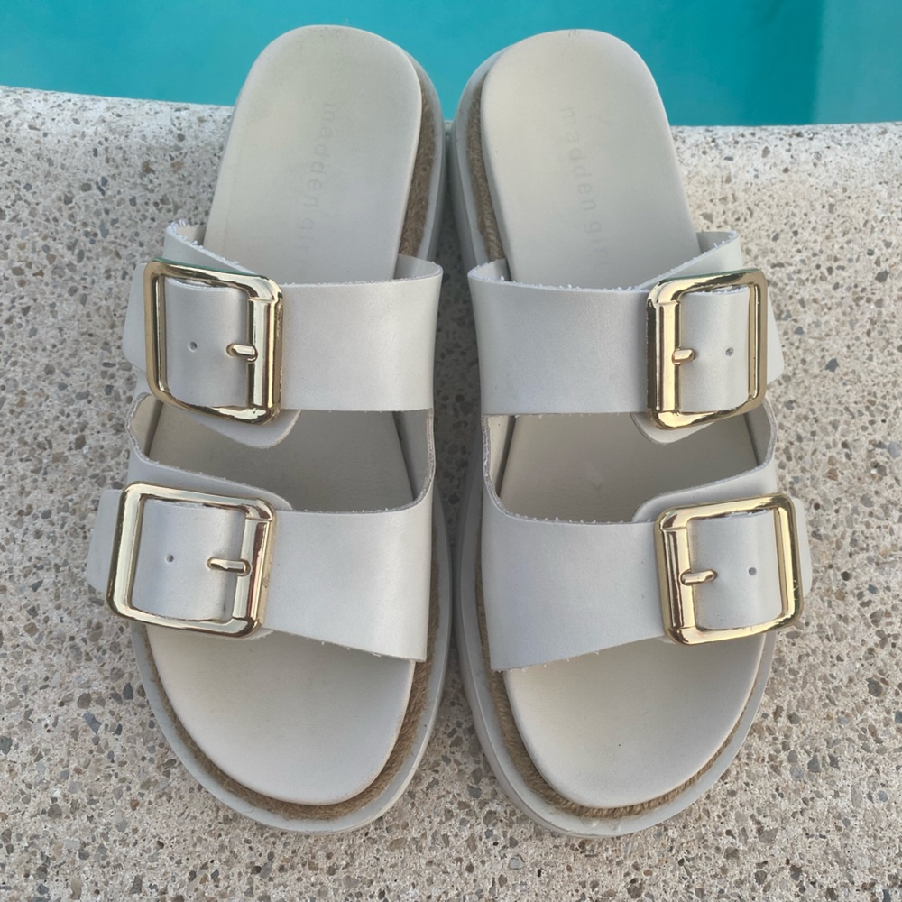 *SOLD* Madden Girl Mythical Platform Sandals Color-Bone (Ivory) with Gold Size 7 - Picture 2 of 14